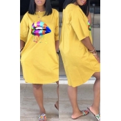 Lovely Casual Lip Print Yellow Knee Length Dress