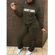 Lovely Casual Hooded Collar Letter Print Army Gree