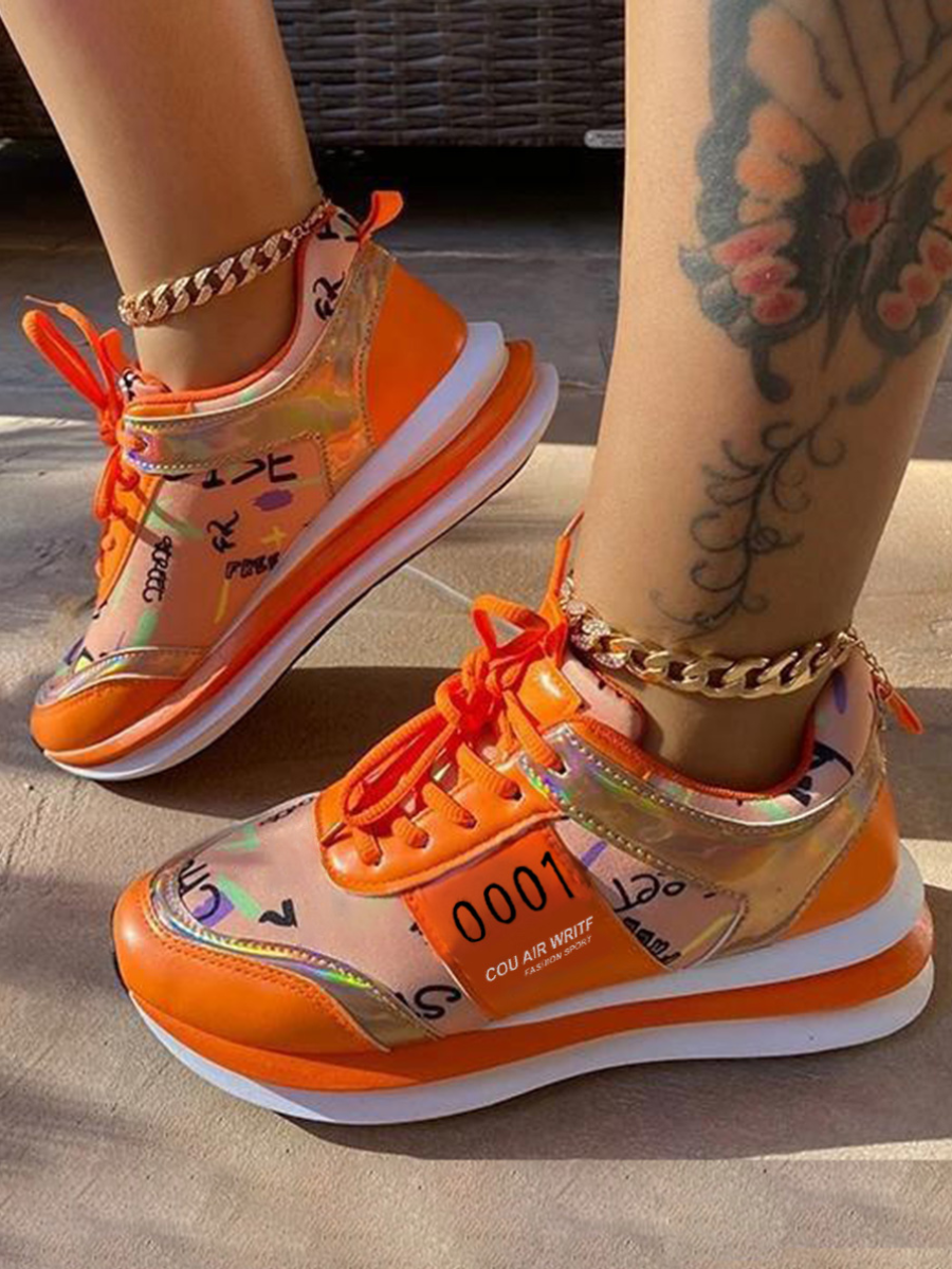 LW Letter Print Sneakers