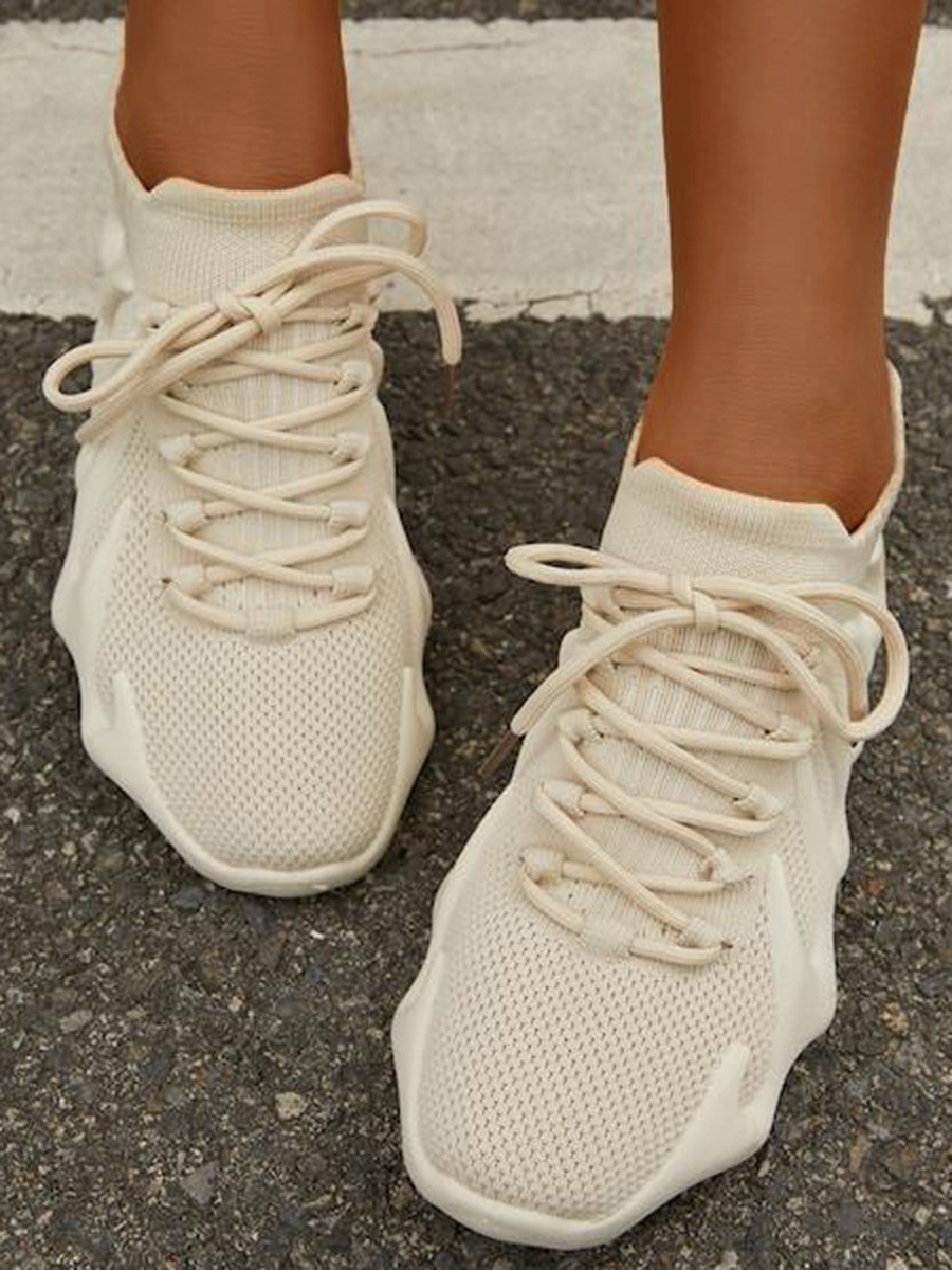 LW Wide Fit Breathable Sneakers