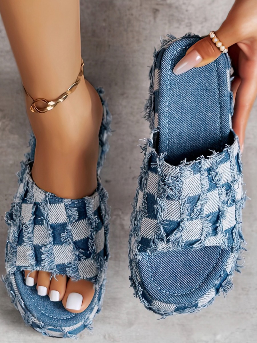 LW Plaid Pattern Raw Edge Slides