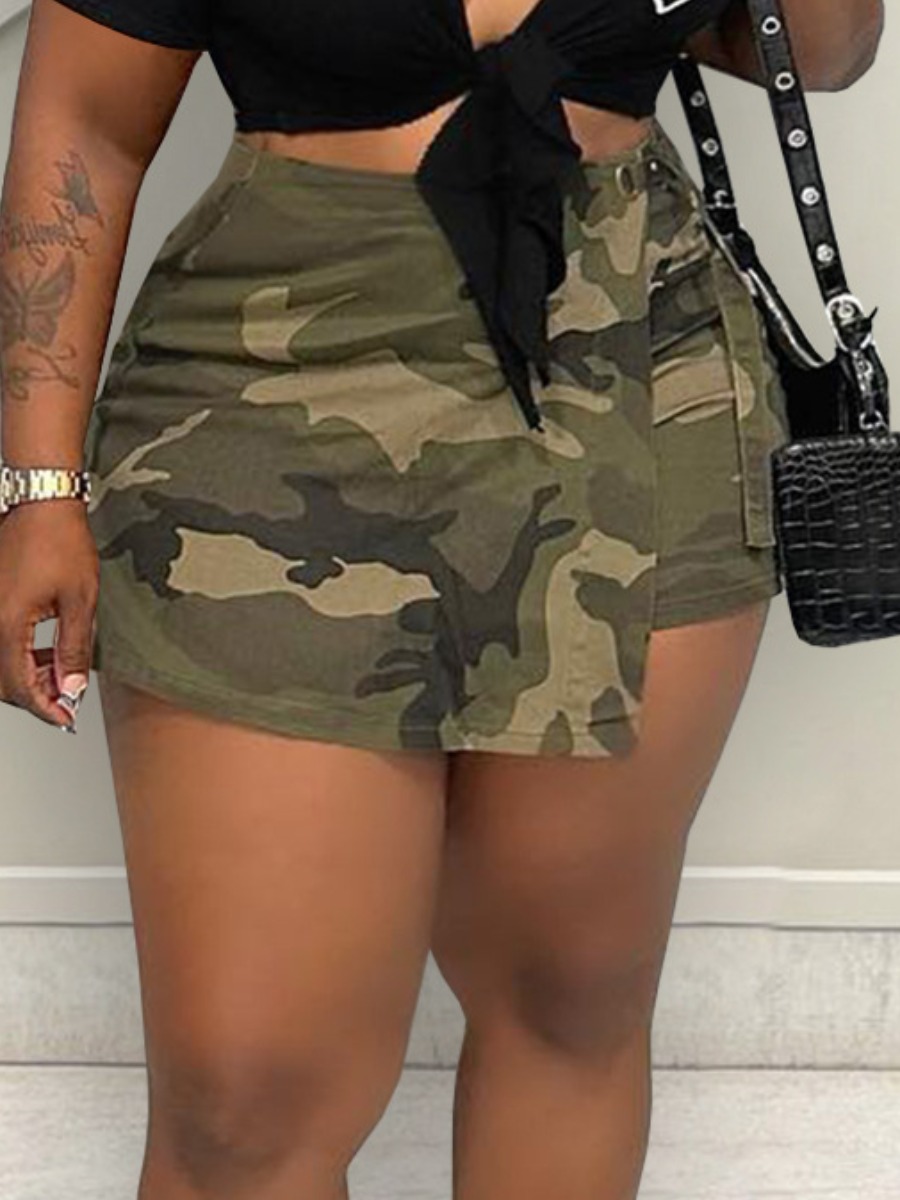 LW Camo Print Wrapped Skinny Shorts